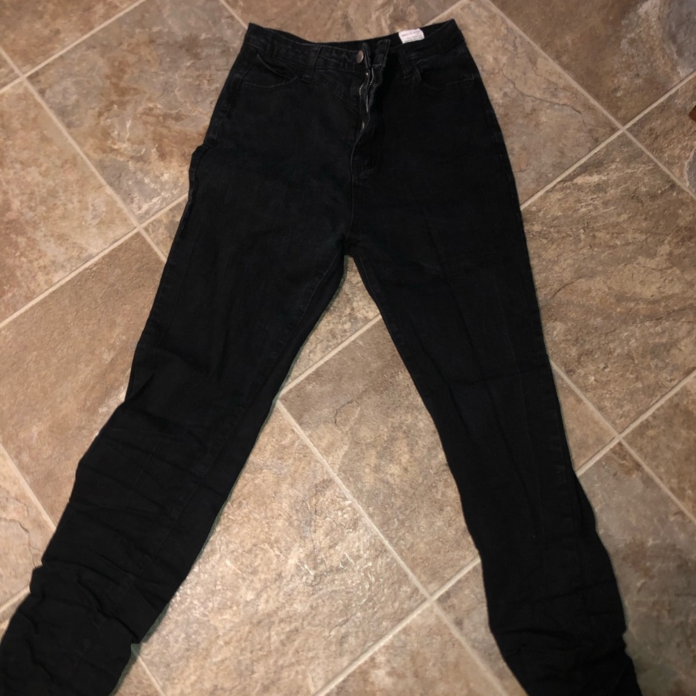 Black Skinny Jeans
